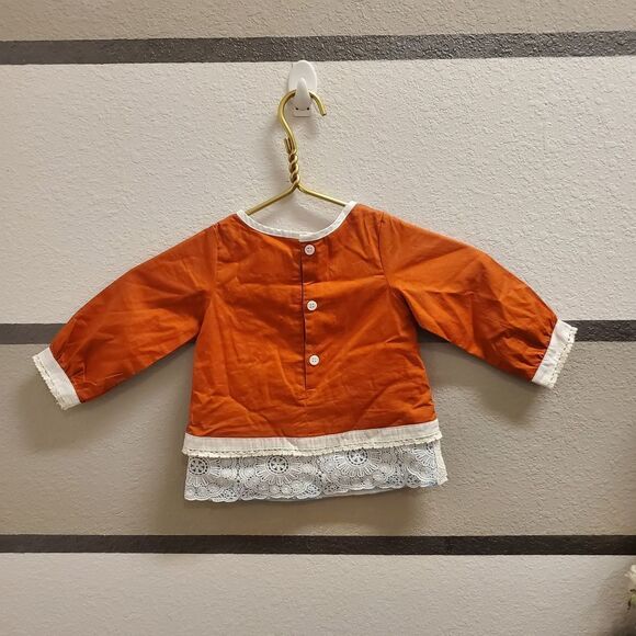 Frilly Lilly Lace Accent Outfit - Picture 3 of 9